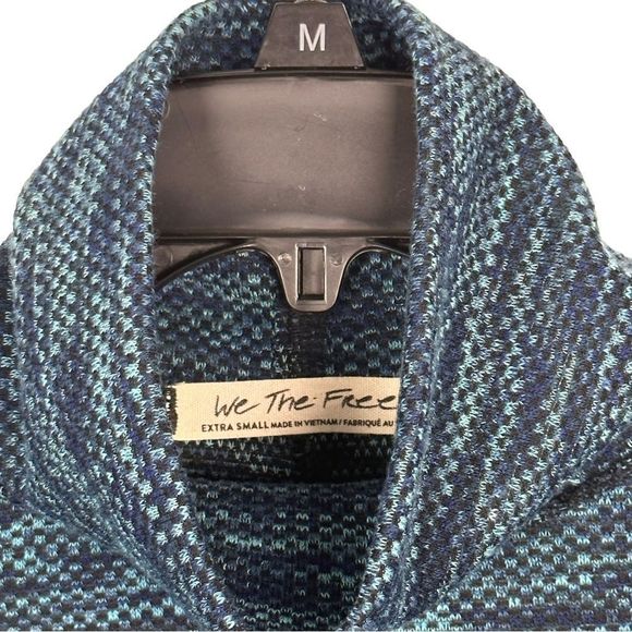 We the Free Sunny Days Turtleneck Sweater Women's XS Blue - Picture 4 of 5